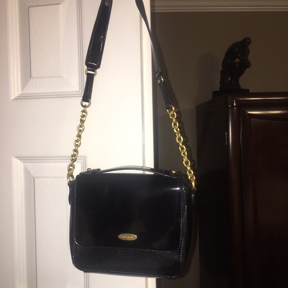 tahari handbags
